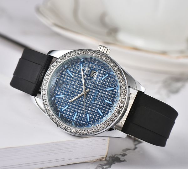 2021 women luxury watches three stitches series womens quartz watch european brand rubber strap clock fashio diamond girl accessories, Slivery;brown
2021 women luxury watches three stitches series womens quartz watch european brand rubber strap clock fashio diamond girl accessories, Slivery;brown