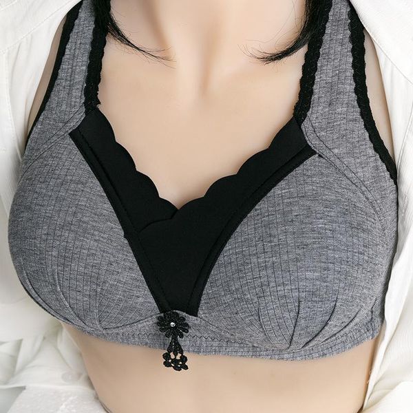 bras plus size women wire lace bra woman push up adjustable brassiere femme seamless underwear lady comfortable, Red;black
bras plus size women wire lace bra woman push up adjustable brassiere femme seamless underwear lady comfortable, Red;black