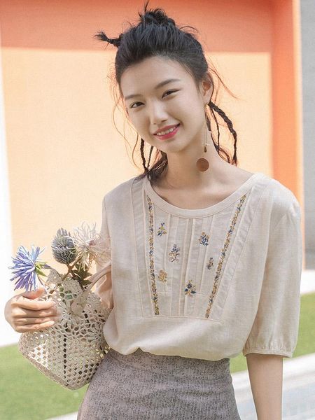 women's blouses & shirts inman 2021 summer arrival linen-cotton viscose round collar fold embroidered loose short sleeve blouse, White
women's blouses & shirts inman 2021 summer arrival linen-cotton viscose round collar fold embroidered loose short sleeve blouse, White
