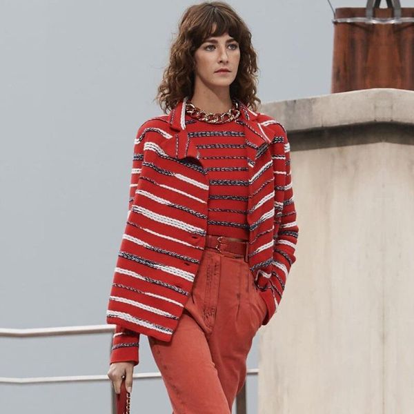 women's knits & tees elegant women runway 2021 spring knitted blazer jacket suit collar red striped sweater cardigan coat outwear, White
women's knits & tees elegant women runway 2021 spring knitted blazer jacket suit collar red striped sweater cardigan coat outwear, White