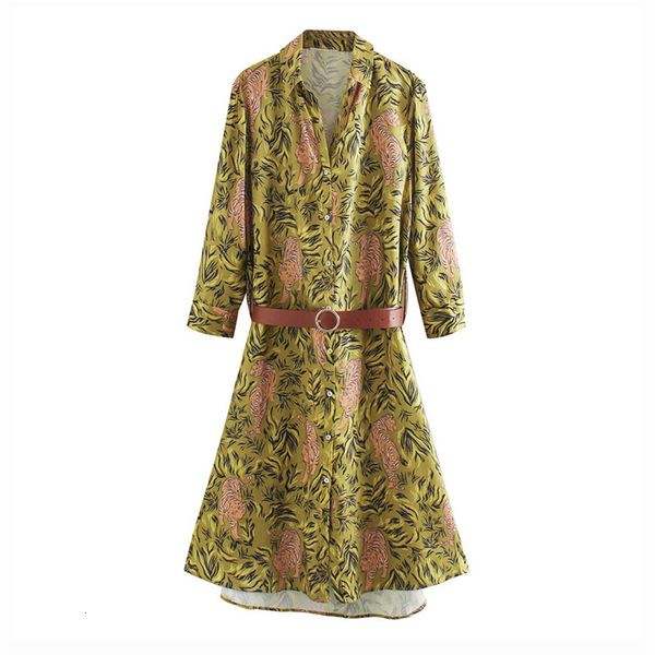 2021 new vintage chic animal print women fashion long sleeve with belt midi es lapel collar asymmetry vestidos cz34, Black;gray
2021 new vintage chic animal print women fashion long sleeve with belt midi es lapel collar asymmetry vestidos cz34, Black;gray