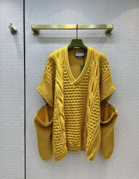 21 new early autumn zipper sleeve twisted flower silhouette sweater, White;black