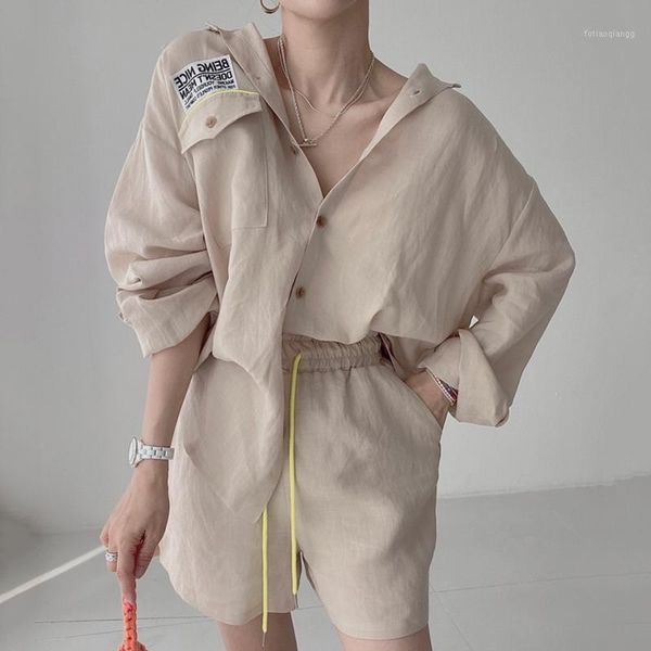 women's tracksuits korea chic all-match lapel patch design back split shirt + high waist loose slacks shorts suit women, Gray
women's tracksuits korea chic all-match lapel patch design back split shirt + high waist loose slacks shorts suit women, Gray
