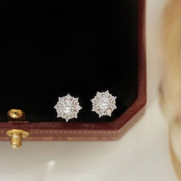 stud yc4575e s925 silver fashion exquisite affordable luxury geometric zircon earring gift party banquet women's jewelry earrings, Golden;silver
stud yc4575e s925 silver fashion exquisite affordable luxury geometric zircon earring gift party banquet women's jewelry earrings, Golden;silver