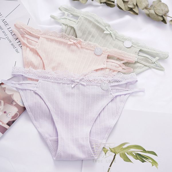 thread cotton breathable solid color hollow out girl low waist triangular bottom crotch underwear women's, Black;white
thread cotton breathable solid color hollow out girl low waist triangular bottom crotch underwear women's, Black;white