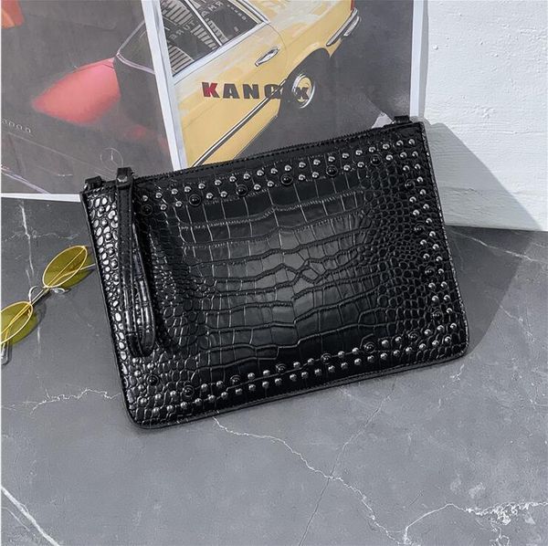 factory wholesale men brand shoulder bags large embossed leather wrist bag street trend rivet punk handbag larges alligator fashion storage
factory wholesale men brand shoulder bags large embossed leather wrist bag street trend rivet punk handbag larges alligator fashion storage