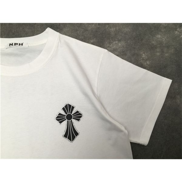 fashion brand spring and summer new loose white diamond gothic letter cross couple's short sleeve t-shirt, White;black
fashion brand spring and summer new loose white diamond gothic letter cross couple's short sleeve t-shirt, White;black