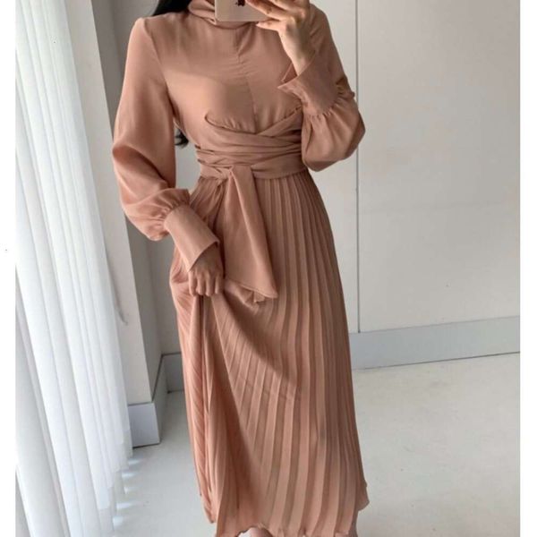 temperament brown korean high chic spring light new elegant temperament collar design waist cross pleated long dress hot, Black;gray
temperament brown korean high chic spring light new elegant temperament collar design waist cross pleated long dress hot, Black;gray