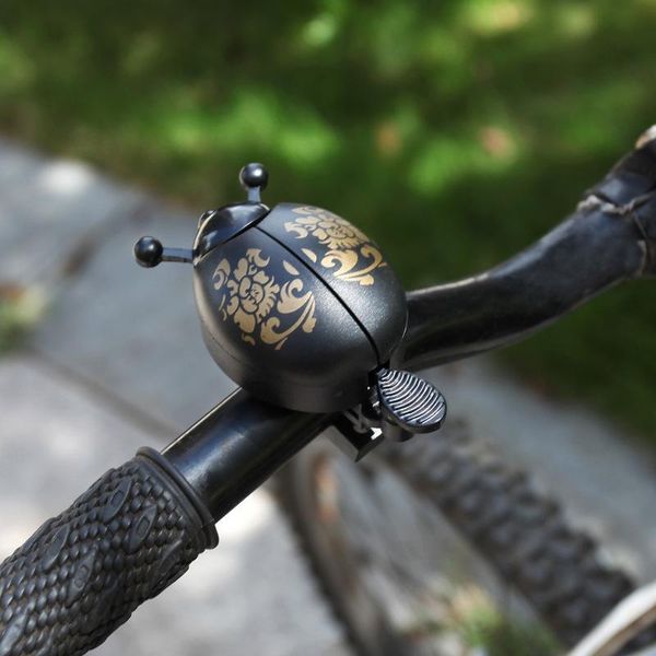 bike horns bicycle bell beetle shape for mountain road folding car diameter 21-23mm handlebar + abs plastic material 90-100 decibel
bike horns bicycle bell beetle shape for mountain road folding car diameter 21-23mm handlebar + abs plastic material 90-100 decibel