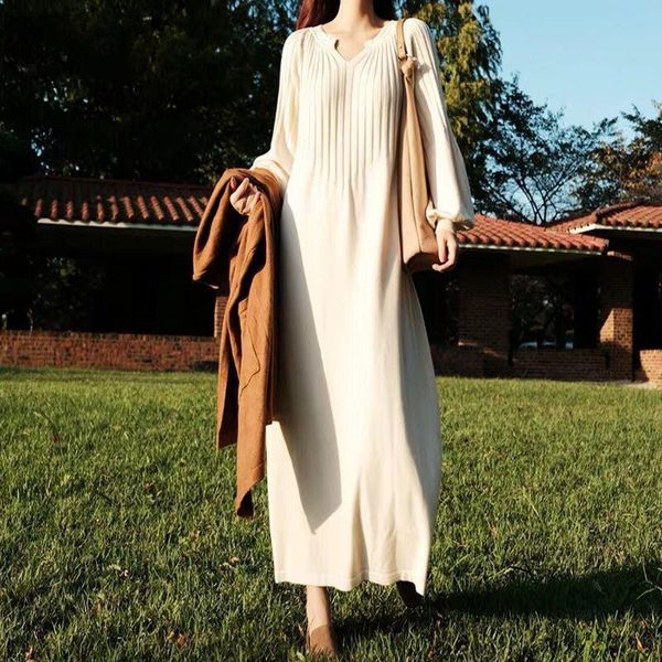 casual dresses women autumn winter fashion solid knitted sweater female full sleeve long party dress ladies v-neck loose p126, Black;gray
casual dresses women autumn winter fashion solid knitted sweater female full sleeve long party dress ladies v-neck loose p126, Black;gray
