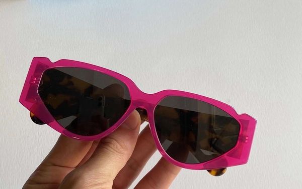 havana pink grey sunglasses wrap glasses sonnenbrille sunglasses 2021 gafas de sol with case rectangle box, White;black
havana pink grey sunglasses wrap glasses sonnenbrille sunglasses 2021 gafas de sol with case rectangle box, White;black