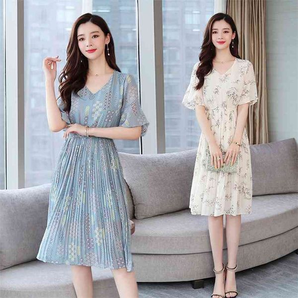 korean vintage floral chiffon boho dresses summer plus size beach midi sundress women bodycon elegant party vestidos 210528, Black;gray
korean vintage floral chiffon boho dresses summer plus size beach midi sundress women bodycon elegant party vestidos 210528, Black;gray