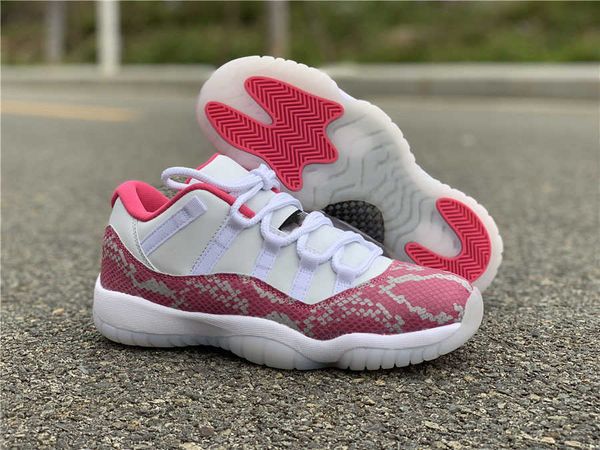 jumpman 11 low rose gold women basketball shoes good quality real carbon fiber 11s genuine leather sport outdoor sneakers come with box84kd
jumpman 11 low rose gold women basketball shoes good quality real carbon fiber 11s genuine leather sport outdoor sneakers come with box84kd