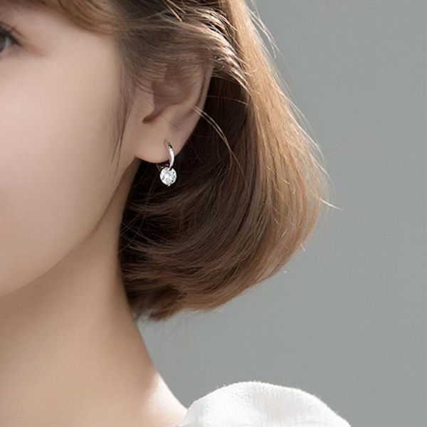 hoop & huggie sipengjel fashion brilliant crystal small earrings simple korean style for women jewelry 2021, Golden;silver
hoop & huggie sipengjel fashion brilliant crystal small earrings simple korean style for women jewelry 2021, Golden;silver