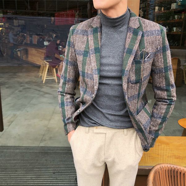 2021 new brand plaid men blazer british style fashion woolen slim fit suit jacket blazers veste costume homme formal business coat sbhm, White;black
2021 new brand plaid men blazer british style fashion woolen slim fit suit jacket blazers veste costume homme formal business coat sbhm, White;black