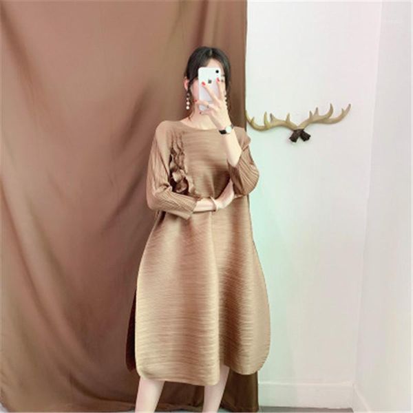 casual dresses miyake fold women organ dress three-quarter sleeves round neck loose large size age reduction and belly temperament womes, Black;gray
casual dresses miyake fold women organ dress three-quarter sleeves round neck loose large size age reduction and belly temperament womes, Black;gray