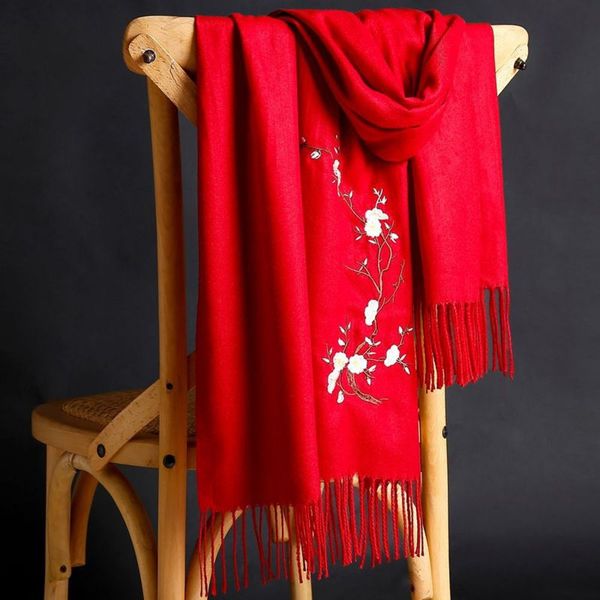 autumn and winter 2020 cashmere like embroidered ethnic romantic suzhou shawl new warm pure color women's scarf, Blue;black
autumn and winter 2020 cashmere like embroidered ethnic romantic suzhou shawl new warm pure color women's scarf, Blue;black