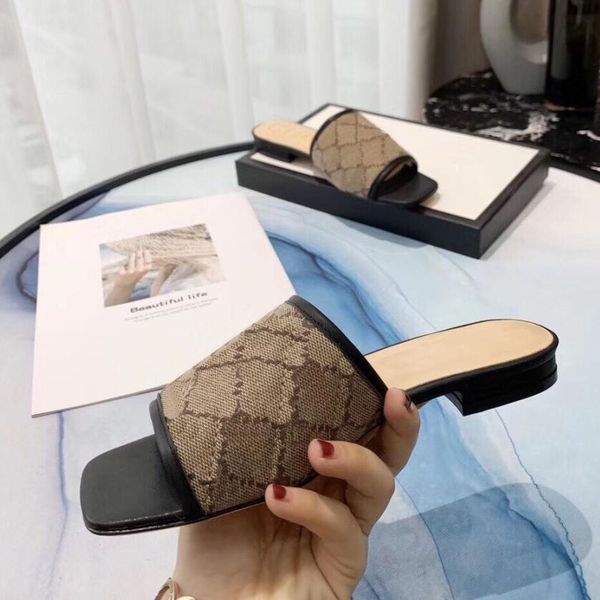 women designers sandals fashion summer embroidered letter girls beach slippers womens sandal slides flip flops with box, Black
women designers sandals fashion summer embroidered letter girls beach slippers womens sandal slides flip flops with box, Black