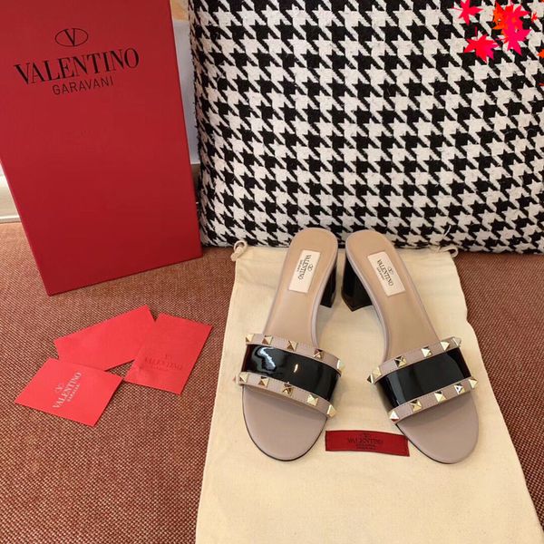2021 designer luxurys slippers women sandals fashion beach shoes flip flops flat non-slip classical hole slipper with box size 35-41 -g0553, Black
2021 designer luxurys slippers women sandals fashion beach shoes flip flops flat non-slip classical hole slipper with box size 35-41 -g0553, Black