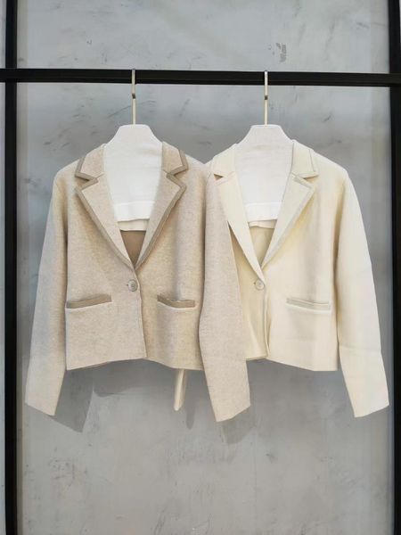 women's jackets 2021 women fashion high-quality long-sleeved short suit collar and lambskin cashmere jacket 0907, Black;brown
women's jackets 2021 women fashion high-quality long-sleeved short suit collar and lambskin cashmere jacket 0907, Black;brown