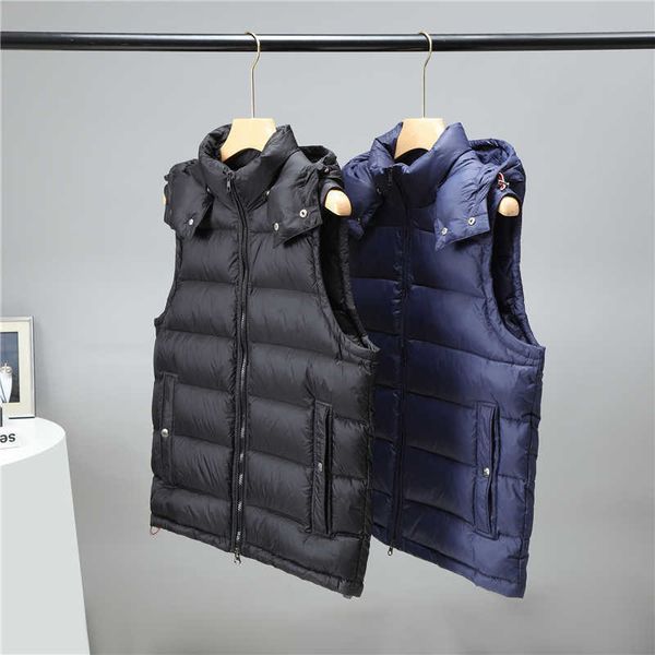 new fashion down vest with cap casual sport vest white duck down thickened vest 2001, Black;white
new fashion down vest with cap casual sport vest white duck down thickened vest 2001, Black;white
