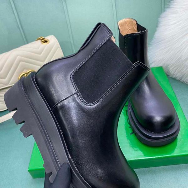 designer cute boot rois latest straight women boots fashionfull leather material rubber sole luxury temperament with box 020, Black
designer cute boot rois latest straight women boots fashionfull leather material rubber sole luxury temperament with box 020, Black