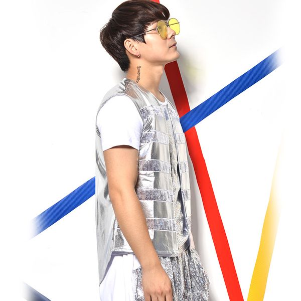 (vest+t-shirt++pants) silver sequin 3 piece sets male singer nightclub bar jazz rock costumes suit lead dance show haren pants, Black;red
(vest+t-shirt++pants) silver sequin 3 piece sets male singer nightclub bar jazz rock costumes suit lead dance show haren pants, Black;red