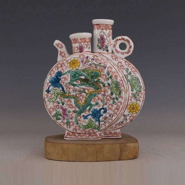 kangxi's annual pastel double dragon flower pattern moon pot antique porcelain old objects
kangxi's annual pastel double dragon flower pattern moon pot antique porcelain old objects