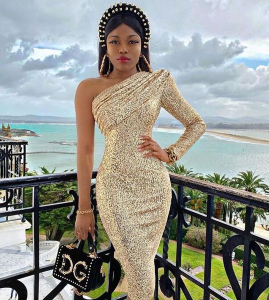 2021 new wholesale long sleeve mesh sequins sparkly glitter women winter designer evening party vestido lz6b, Black;gray
2021 new wholesale long sleeve mesh sequins sparkly glitter women winter designer evening party vestido lz6b, Black;gray