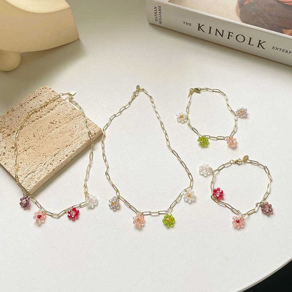 ins sweet little fresh flower necklace bracelet femininity simple fashion design sense hand decoration clavicle chain, Silver
ins sweet little fresh flower necklace bracelet femininity simple fashion design sense hand decoration clavicle chain, Silver