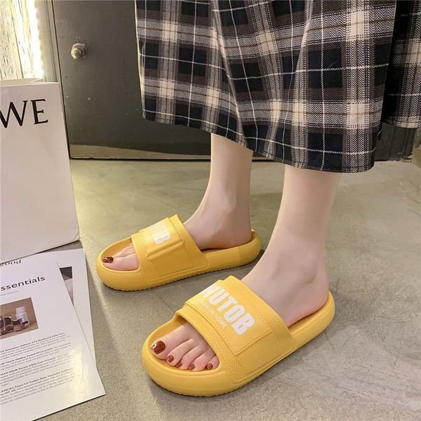 2021 fashionable and popular ladies soft and comfortable letter casual slippers 702, Black
2021 fashionable and popular ladies soft and comfortable letter casual slippers 702, Black