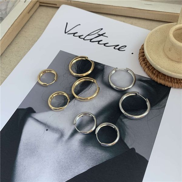 hbp fashion french indifference simple circle gold plated silver hoop earrings female
hbp fashion french indifference simple circle gold plated silver hoop earrings female