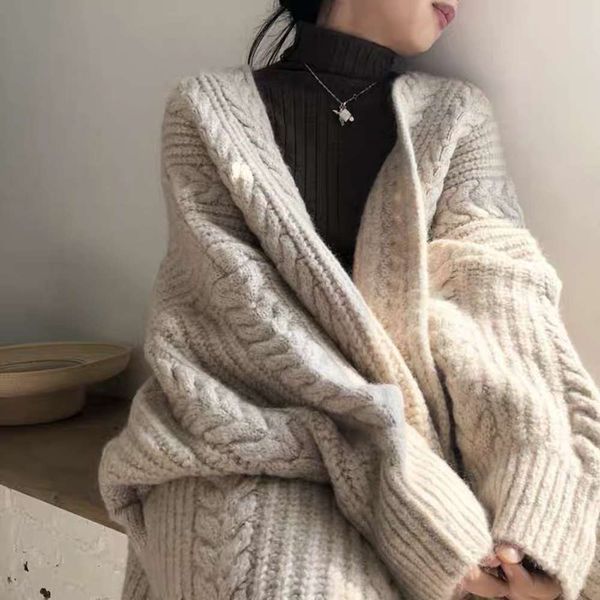 autumn knitted cardigan fashion simple temperament and grey winter thickening loose twist long women's sweater coat luxury, White;black
autumn knitted cardigan fashion simple temperament and grey winter thickening loose twist long women's sweater coat luxury, White;black