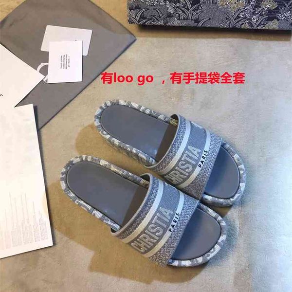 wholesale beach summer women's wear 2021 d embroidered thick raised one line slipper muffin bottom cool slippers luxurysss designersss, Black
wholesale beach summer women's wear 2021 d embroidered thick raised one line slipper muffin bottom cool slippers luxurysss designersss, Black