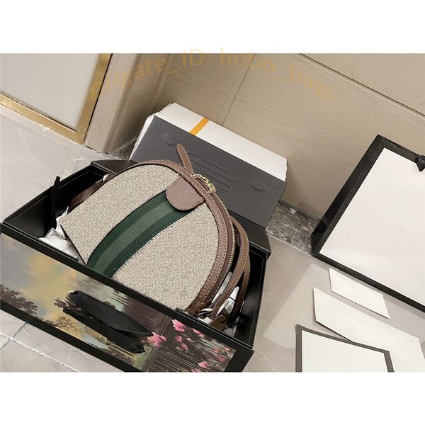 2021 luxury designers lady classic two-tone half moon bag zipper wallet purses tote lattice cover coin fashion quilting clutch bags handbags
2021 luxury designers lady classic two-tone half moon bag zipper wallet purses tote lattice cover coin fashion quilting clutch bags handbags