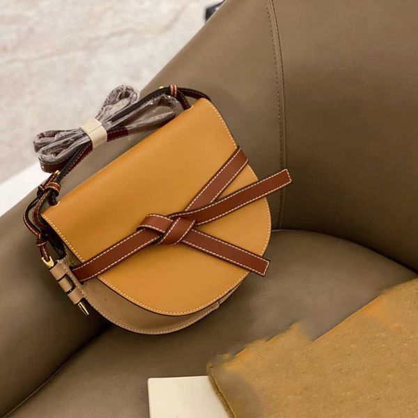 gate bag saddle crossbody bag gate bow cowhide fashion women's zly bags 
gate bag saddle crossbody bag gate bow cowhide fashion women's zly bags