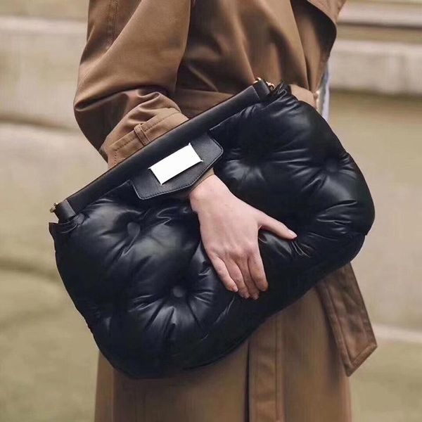 evening bags fashion sape padded large tote bag designer quilted women handbags luxury pu leather down cotton shoulder crossbody 2021
evening bags fashion sape padded large tote bag designer quilted women handbags luxury pu leather down cotton shoulder crossbody 2021