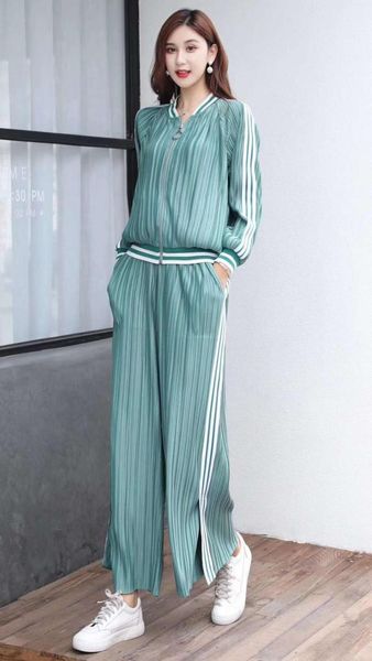 women's two piece pants selling miyake fold the clothes suit long sleeve zipper stand neck coat + wide-leg stripe in stock, White
women's two piece pants selling miyake fold the clothes suit long sleeve zipper stand neck coat + wide-leg stripe in stock, White