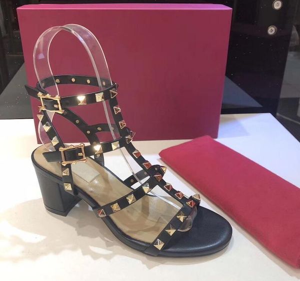 sandals 2021 fashion designer studs patent leather rivets women genuine studded strappy dress shoes 6cm high, Black 
sandals 2021 fashion designer studs patent leather rivets women genuine studded strappy dress shoes 6cm high, Black