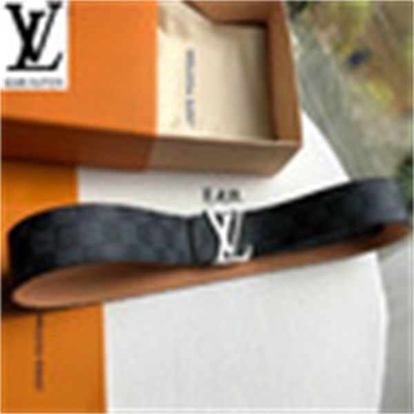 brand designer luxury belt letter light silver buckle checkerboard authentic official mens belts for men women belt with box
brand designer luxury belt letter light silver buckle checkerboard authentic official mens belts for men women belt with box