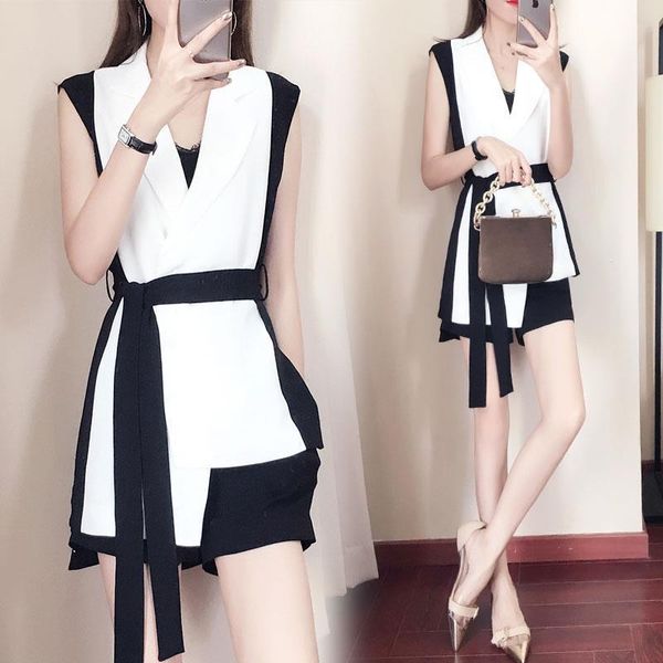 women's tracksuits summer 2021 shorts suit goddess fan foreign fashion professional temperament royal sister two-piece, Gray
women's tracksuits summer 2021 shorts suit goddess fan foreign fashion professional temperament royal sister two-piece, Gray