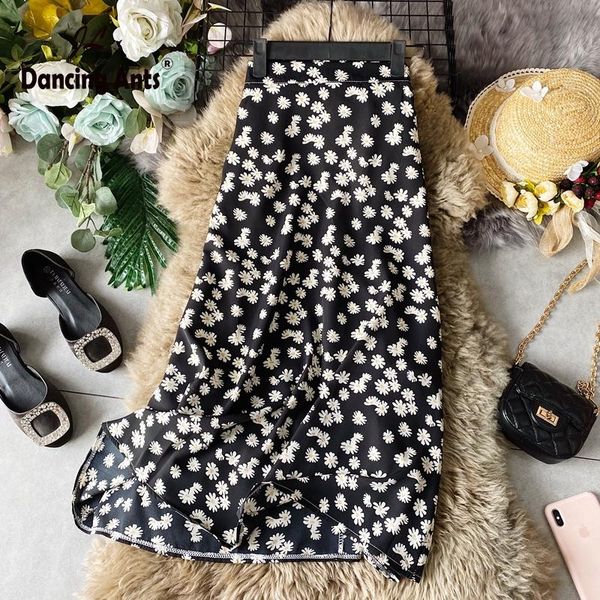 skirts women a-line loose casual high waist skirt korean vintage floral-printed elastic female 2021 summer fashion, Black
skirts women a-line loose casual high waist skirt korean vintage floral-printed elastic female 2021 summer fashion, Black