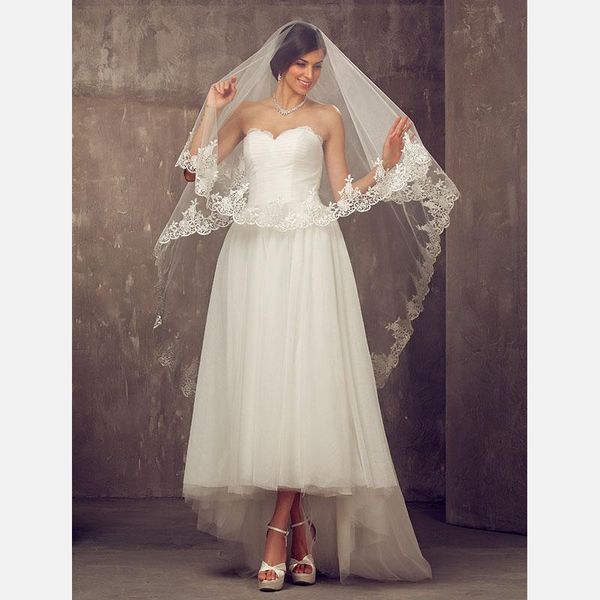 bridal veils lan ting bride one-tier lace applique edge wedding veil cathedral 53 118.11 in (300cm) tulle sheath/ column trumpet, Black
bridal veils lan ting bride one-tier lace applique edge wedding veil cathedral 53 118.11 in (300cm) tulle sheath/ column trumpet, Black