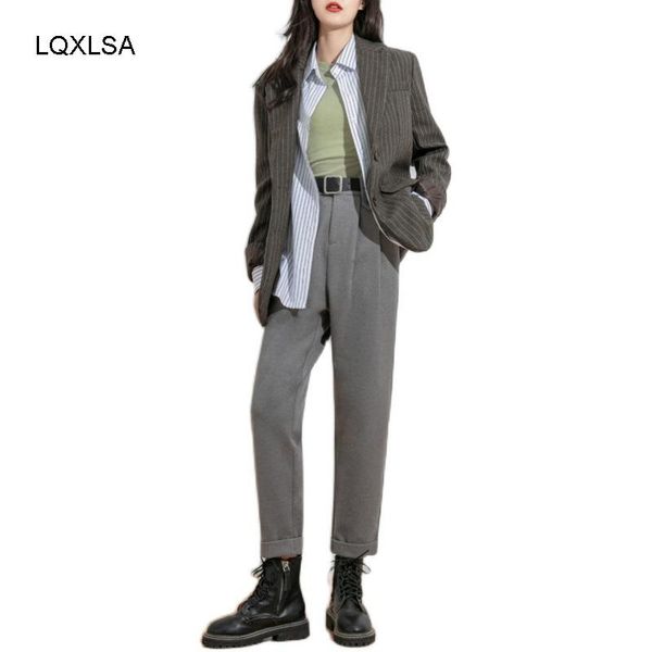 two-piece women blazer suits long sleeve double solid blazer pants sets office ladies elegant pant suits 2021 autumn, White
two-piece women blazer suits long sleeve double solid blazer pants sets office ladies elegant pant suits 2021 autumn, White