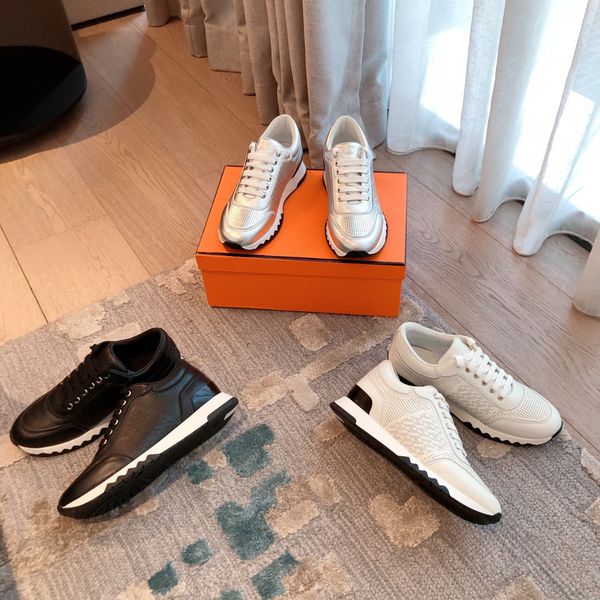 fashionable and comfortable platform shoes, the latest black red letters,small white shoes are fully upgraded with high quality
fashionable and comfortable platform shoes, the latest black red letters,small white shoes are fully upgraded with high quality