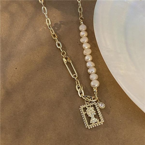 pendant necklaces luxury retro freshwater pearl clavicle chain necklace 2021 arrival portrait bead pin link, Silver
pendant necklaces luxury retro freshwater pearl clavicle chain necklace 2021 arrival portrait bead pin link, Silver