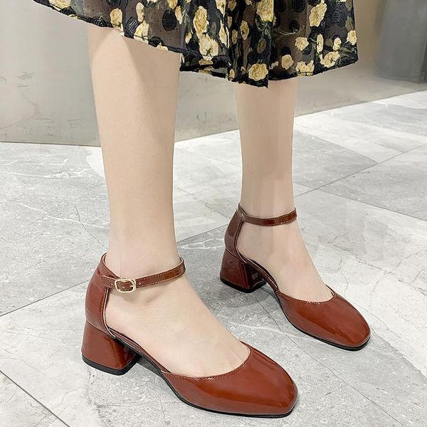 dress shoes patent leather women thick heel pumps black closed toe high sandals summer elegant square heels 2021
dress shoes patent leather women thick heel pumps black closed toe high sandals summer elegant square heels 2021