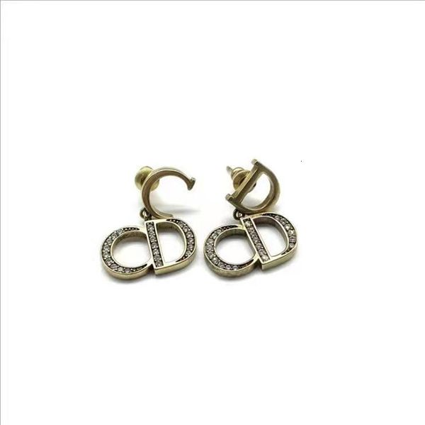 charms / di home classic letter cd earrings female full diamond earrings old geometric simple jewelry, Golden
charms / di home classic letter cd earrings female full diamond earrings old geometric simple jewelry, Golden