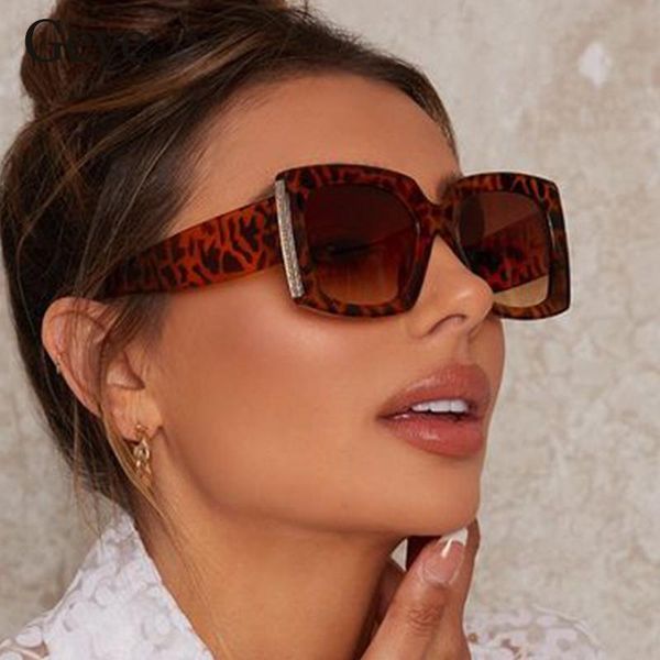outdoor eyewear leopard square ladies sunglasses oversized brand design gradient women vintage big shades uv400 oculos de sol
outdoor eyewear leopard square ladies sunglasses oversized brand design gradient women vintage big shades uv400 oculos de sol