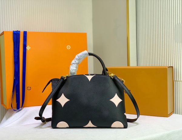 designer handbag square-shaped bag money cross-bod fashion classic letters flower pattern luxury shopping size 29-18-12cm m58914, Red;black
designer handbag square-shaped bag money cross-bod fashion classic letters flower pattern luxury shopping size 29-18-12cm m58914, Red;black